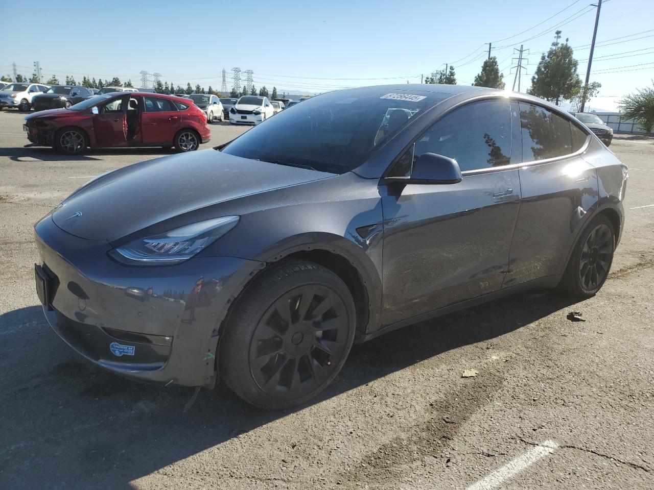 TESLA MODEL Y