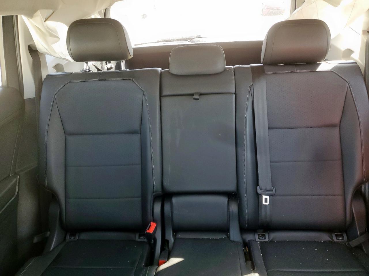 VOLKSWAGEN TIGUAN SE