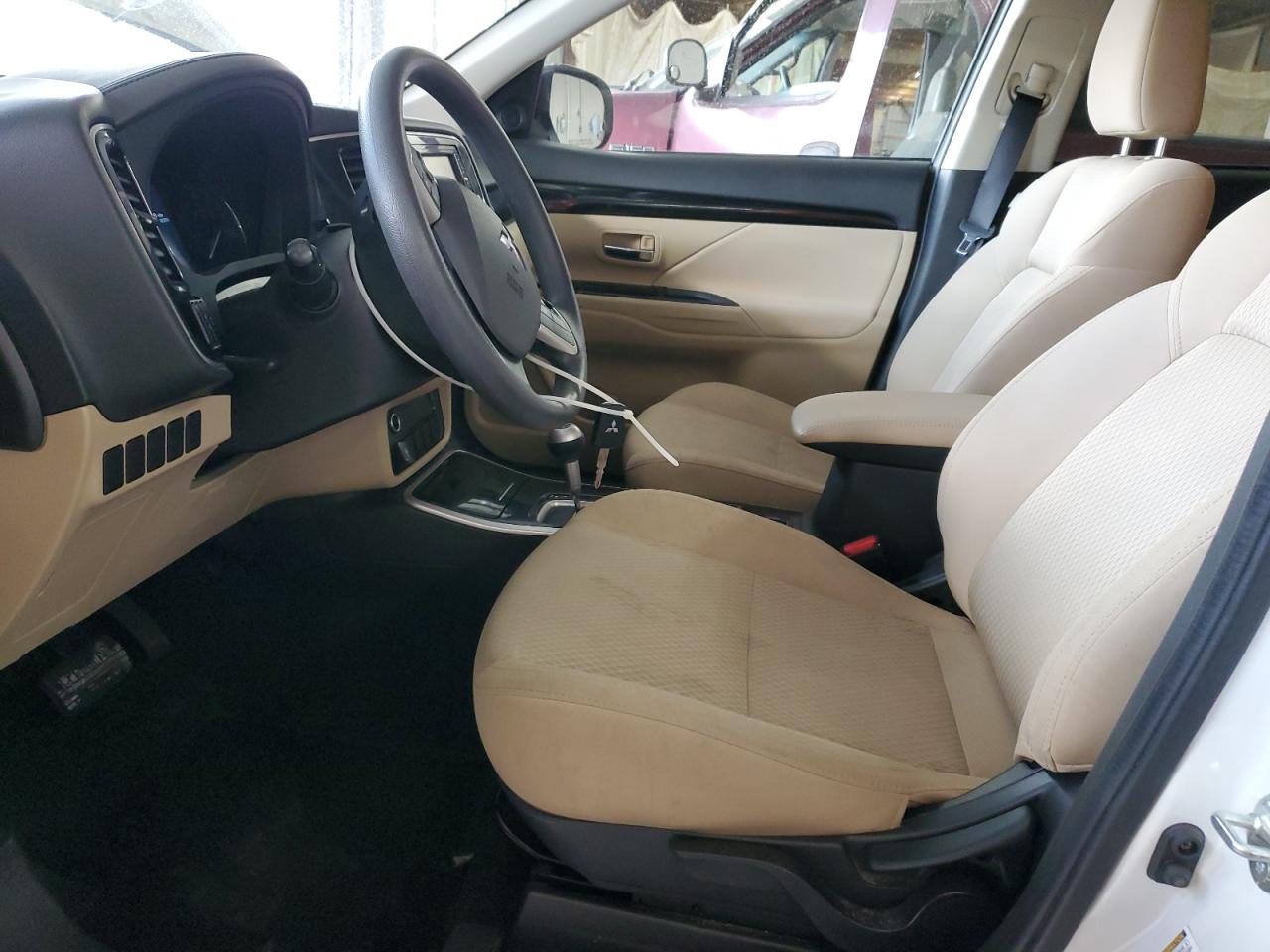 MITSUBISHI OUTLANDER ES