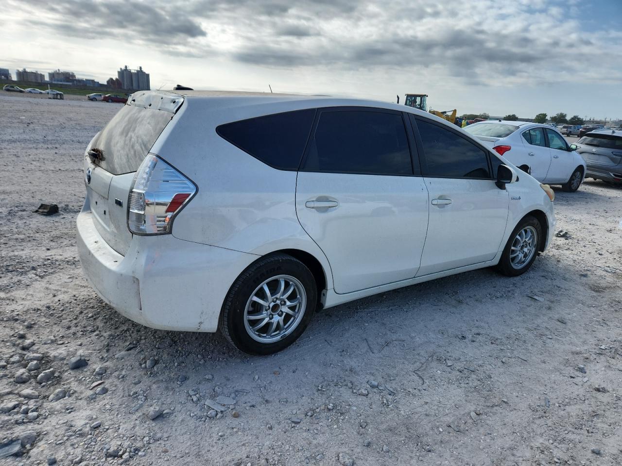 TOYOTA PRIUS V