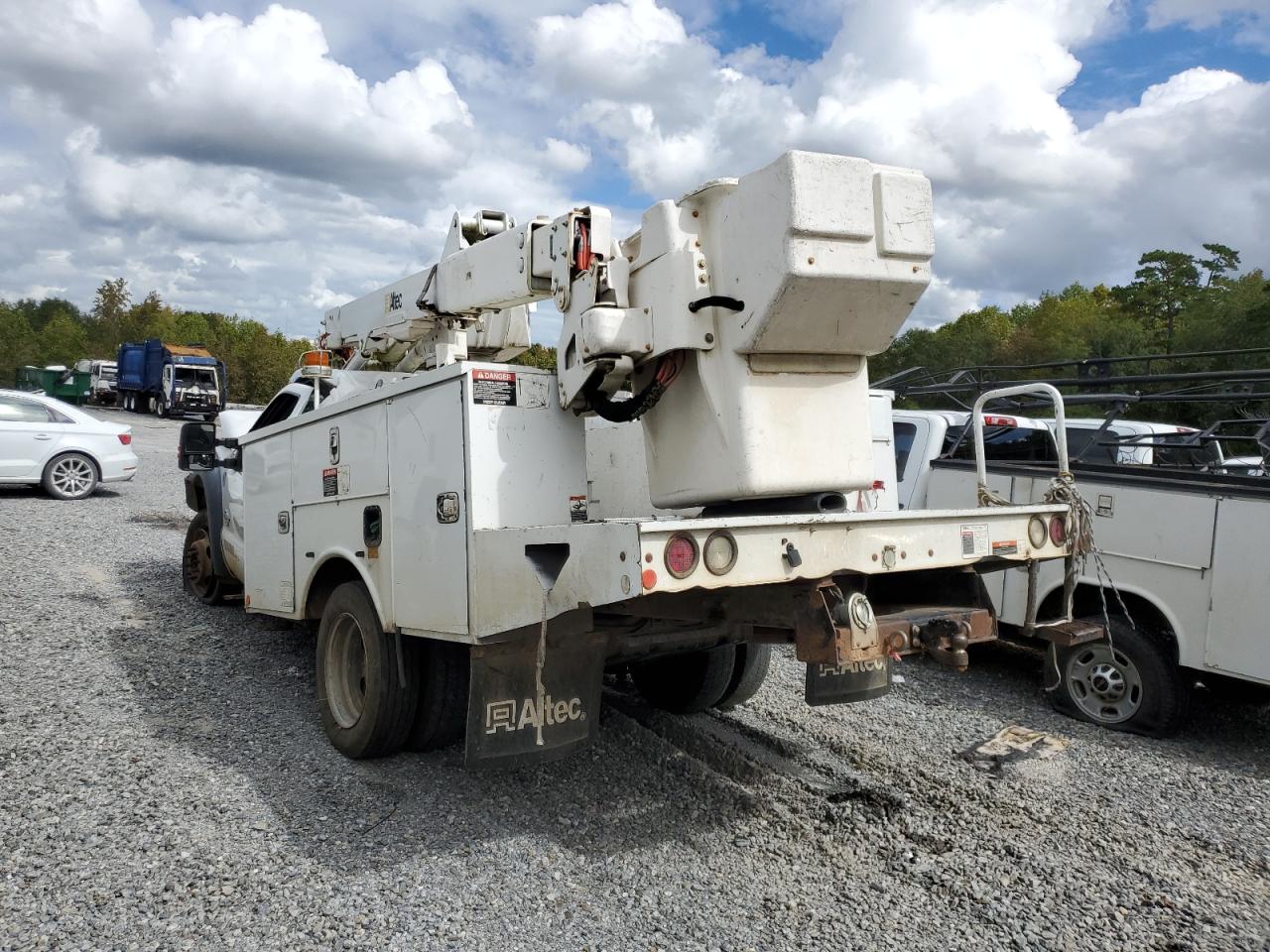 FORD F-550 SUPER DUTY