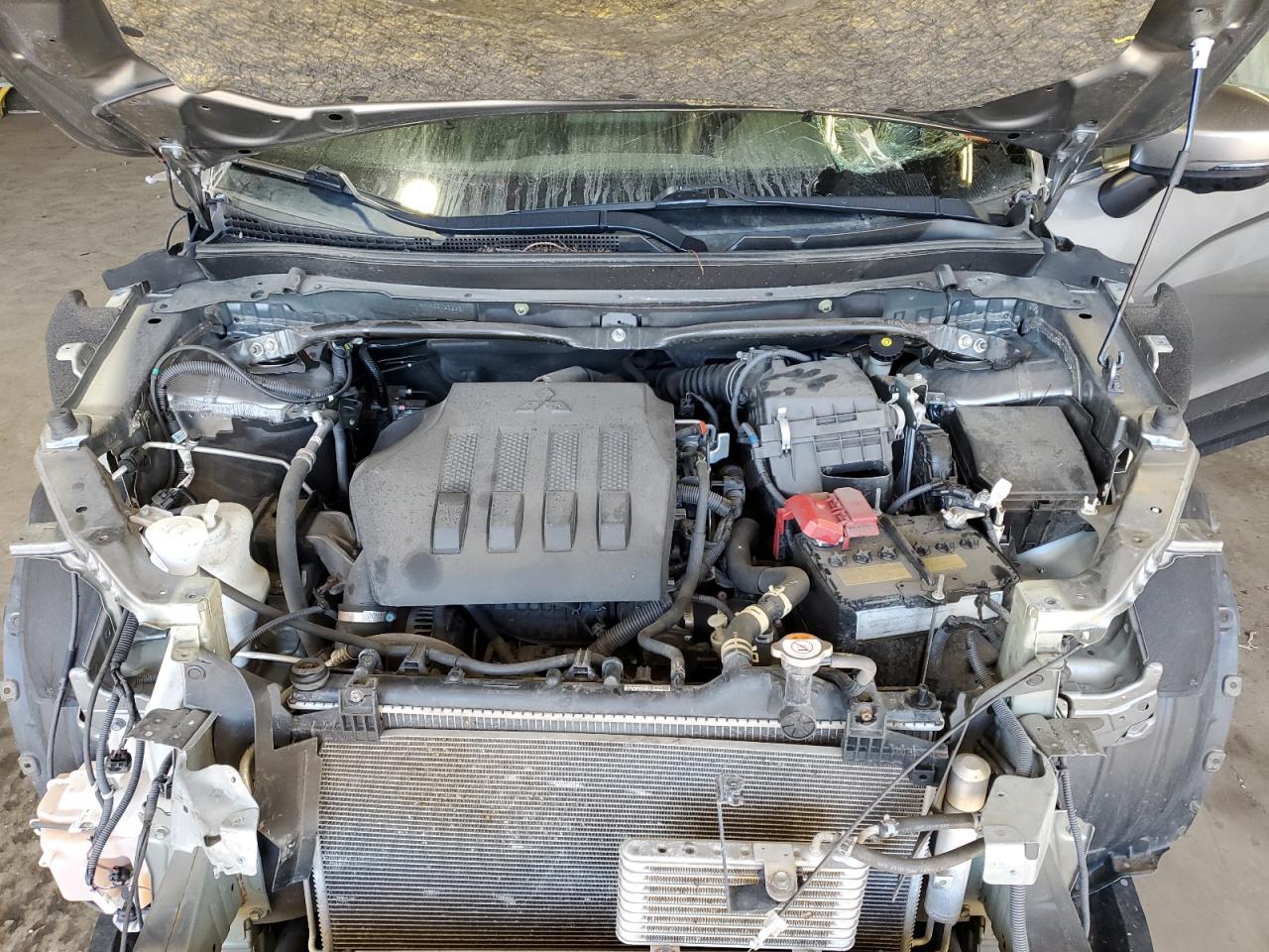 MITSUBISHI ECLIPSE SE