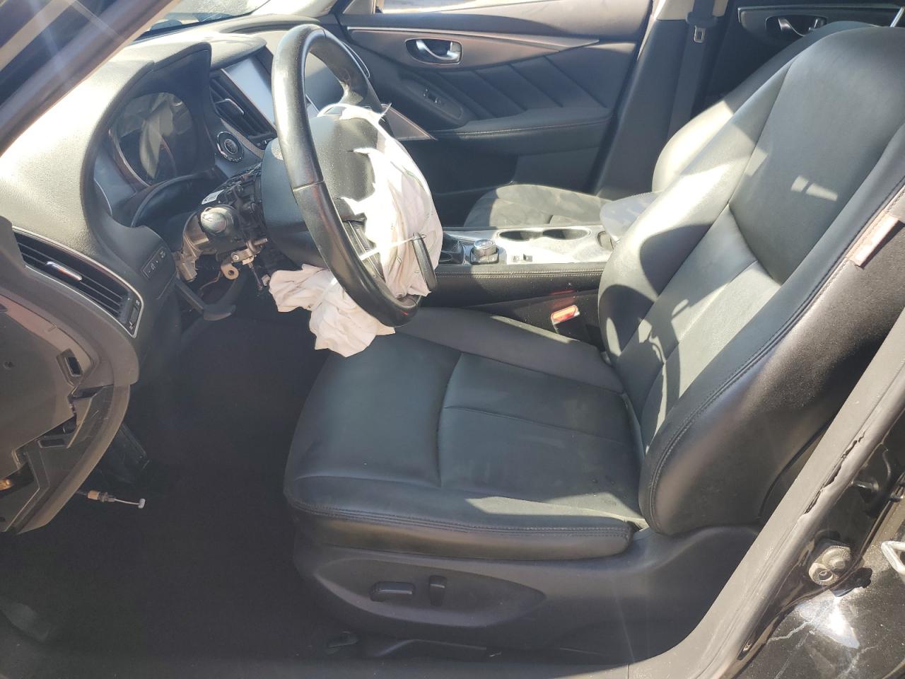 INFINITI Q50 PREMIUM