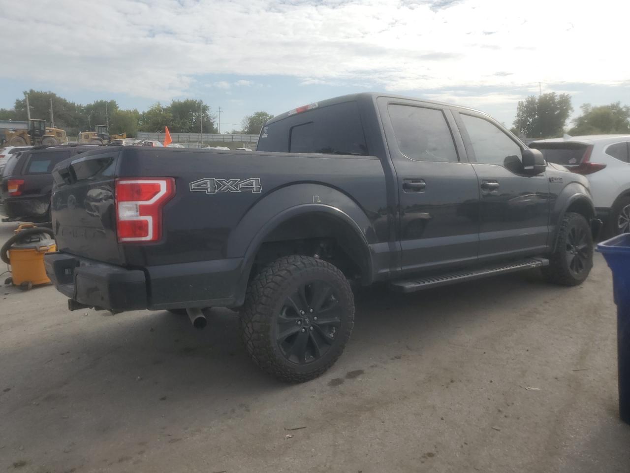 FORD F-150 SUPERCREW