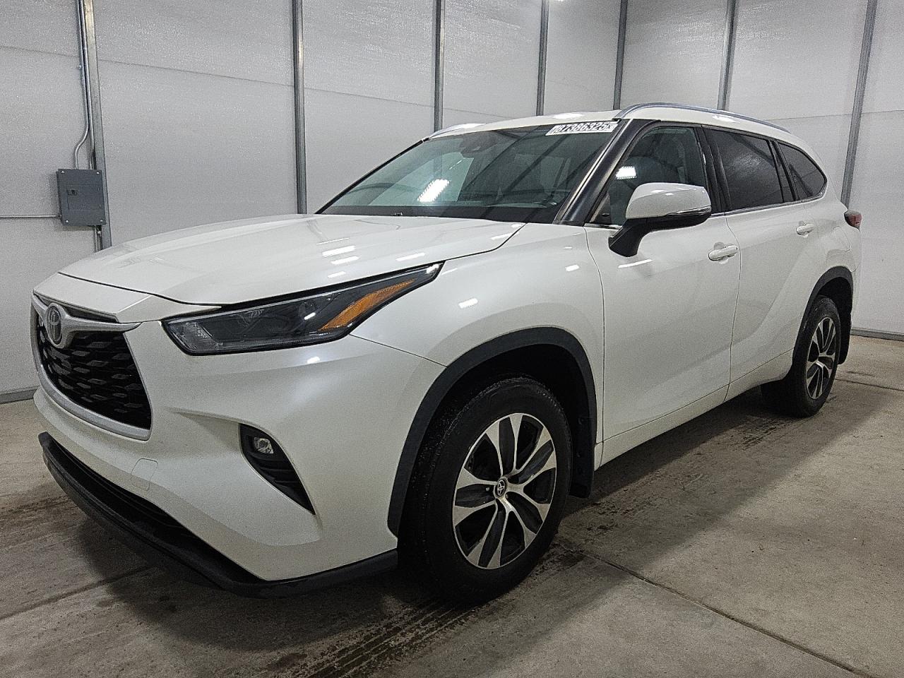 TOYOTA HIGHLANDER XLE