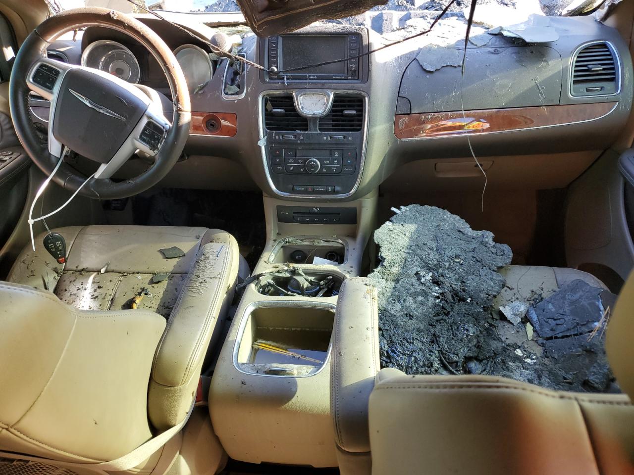 CHRYSLER TOWN & COUNTRY LIMITED PLATINUM