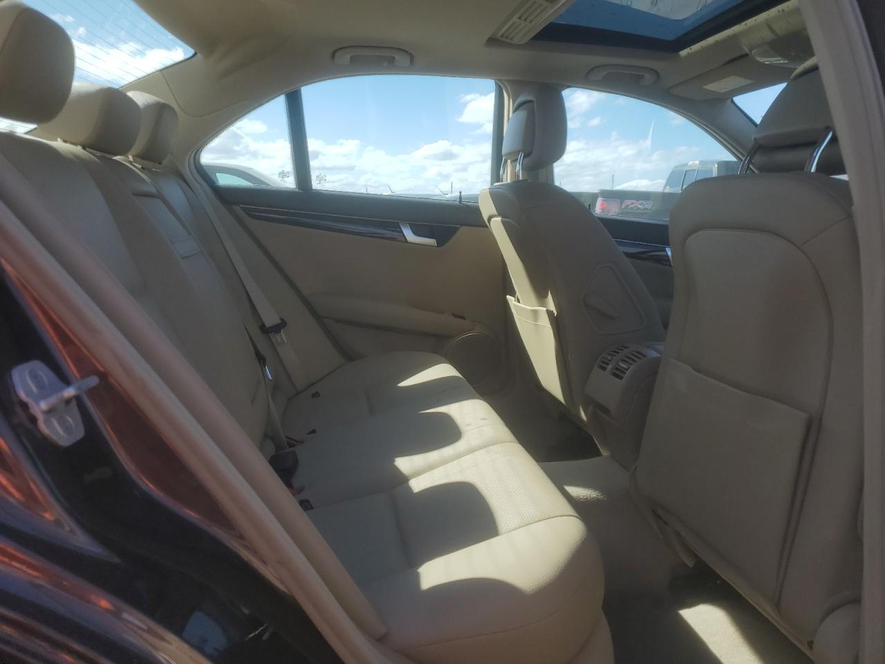 MERCEDES-BENZ C-CLASS 250