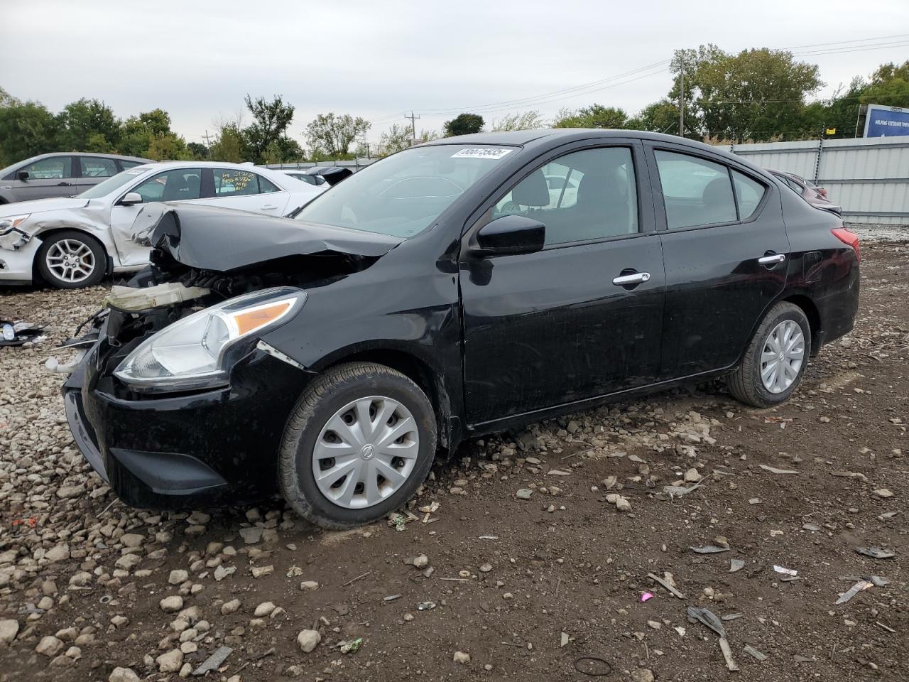 NISSAN VERSA S