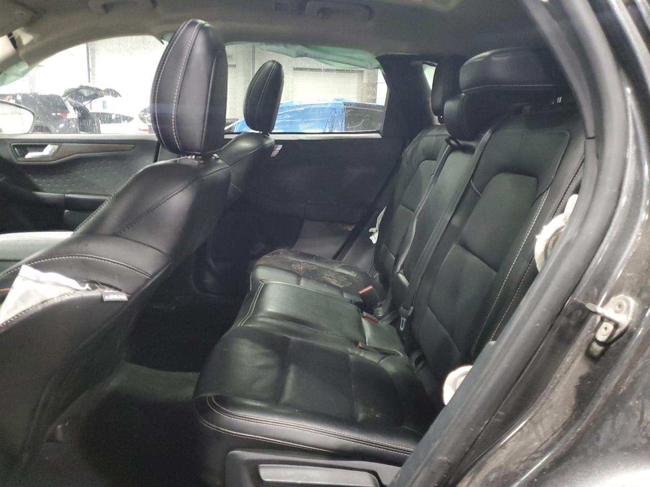 FORD ESCAPE TITANIUM