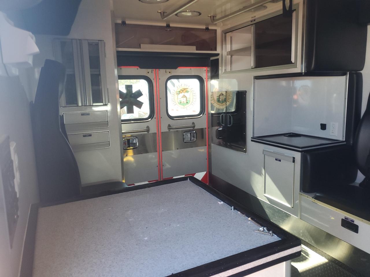 FORD F-550 SUPER DUTY