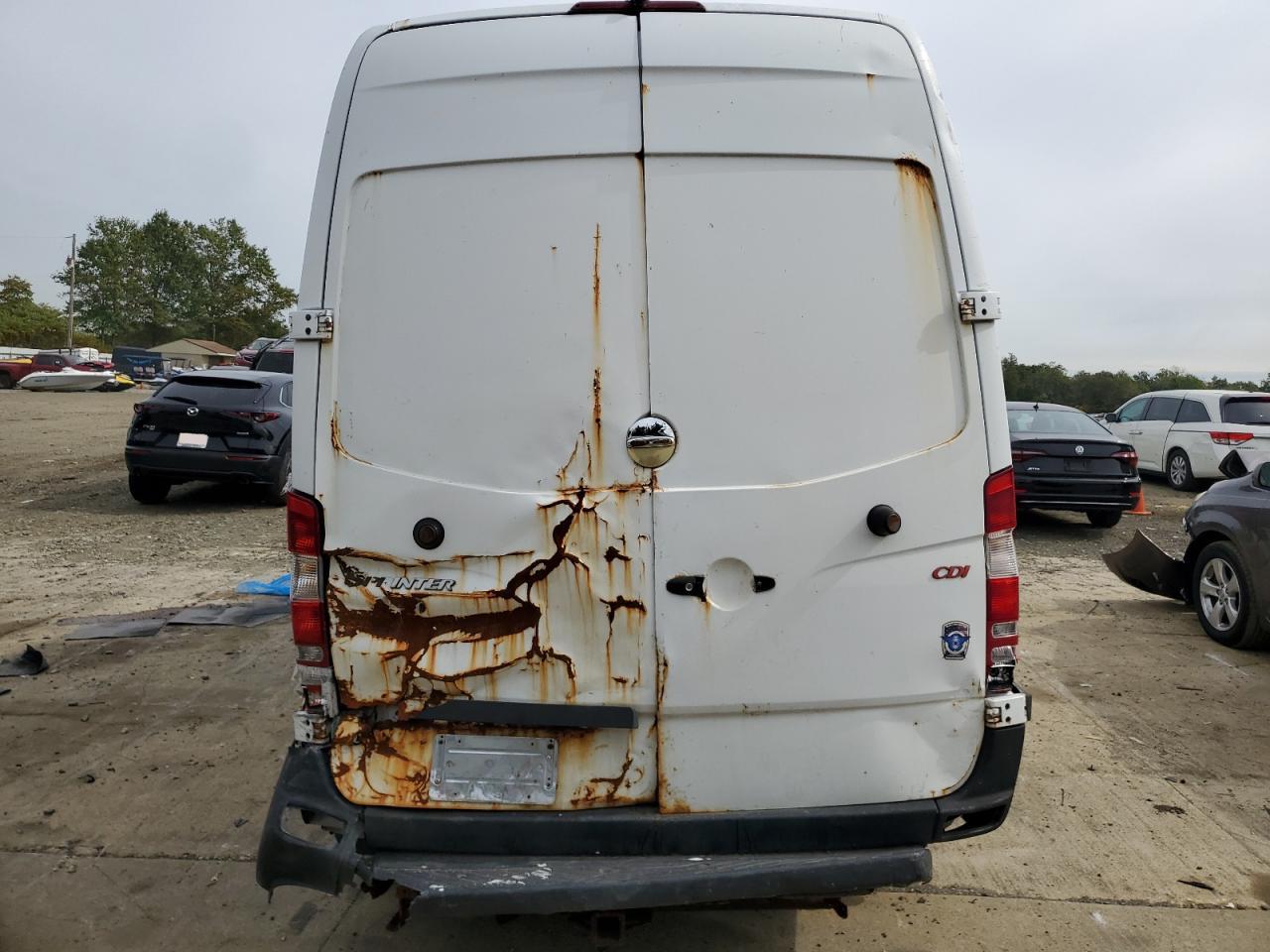 Lot #3302718019 2010 FREIGHTLINER SPRINTER 2