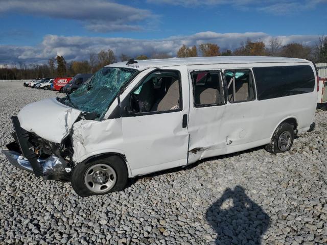 Global Auto Auctions: 2017 CHEVROLET EXPRESS G3
