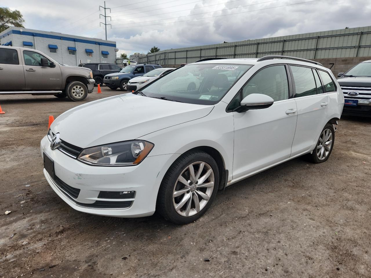 VOLKSWAGEN GOLF SPORTSVAN S