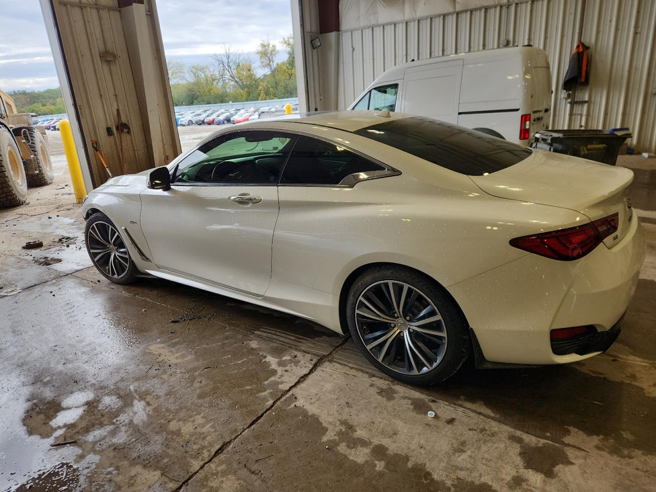 INFINITI Q60 BASE