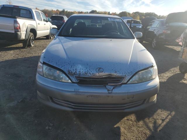 2000 LEXUS ES 300 - Other View