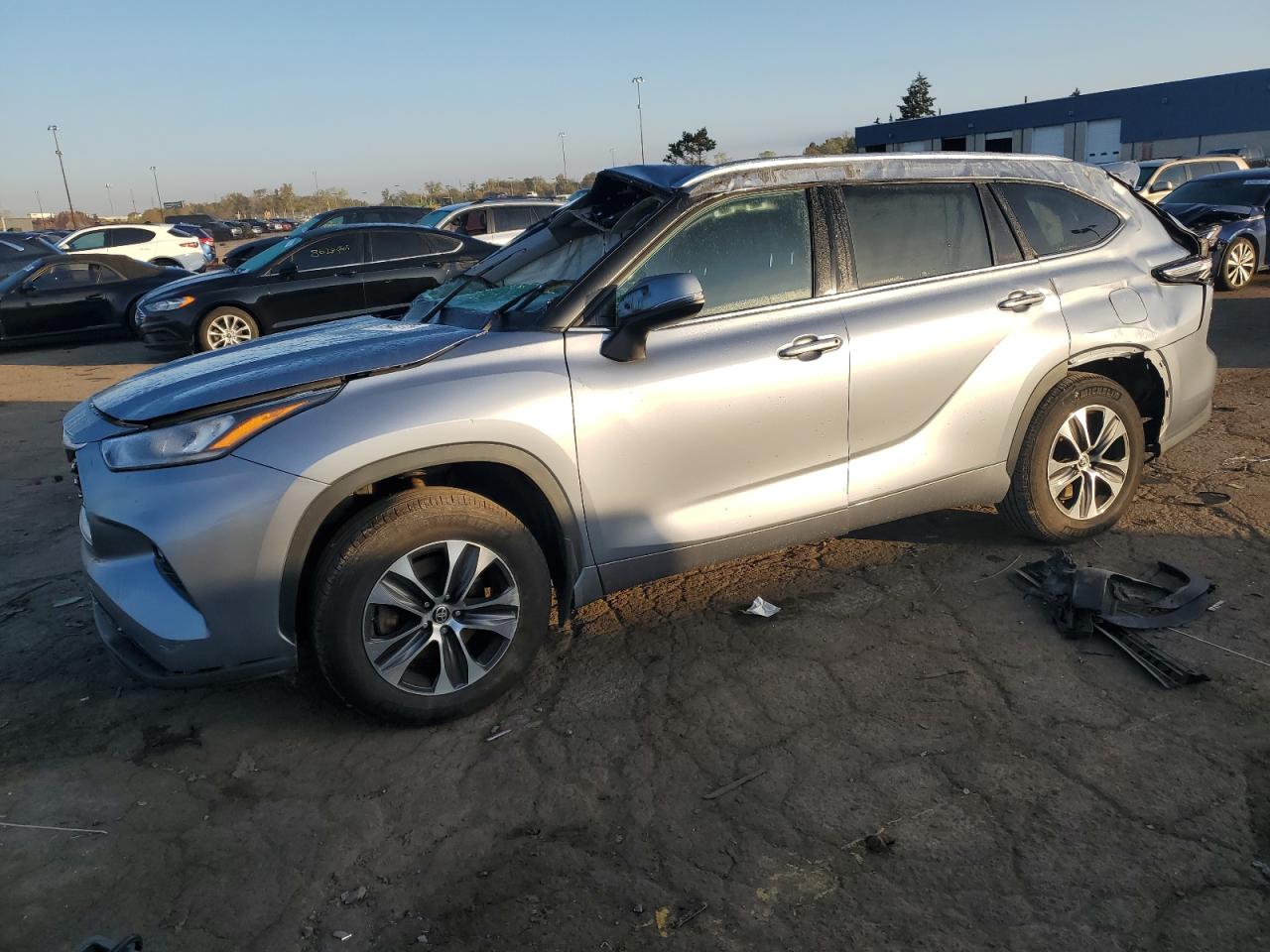 TOYOTA HIGHLANDER XLE