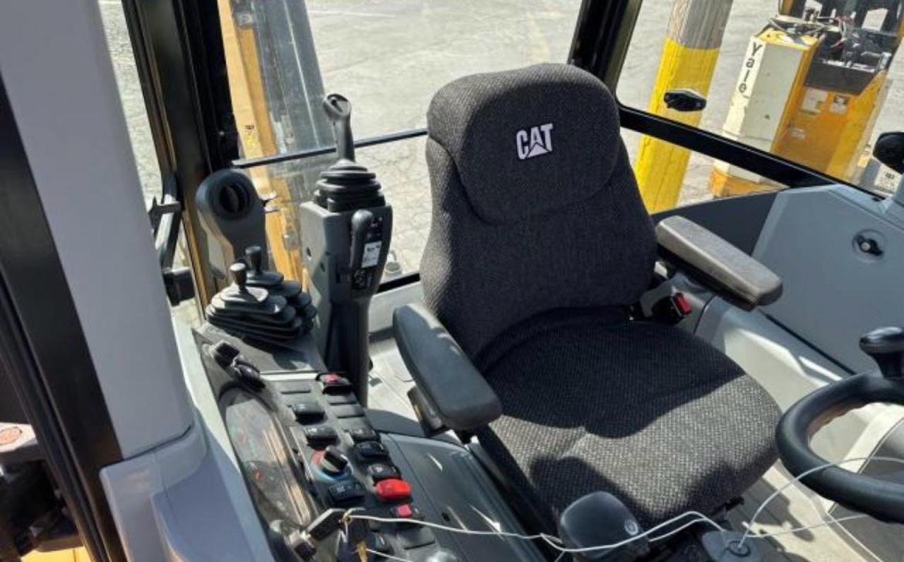 Lot #3278812611 2019 CAT 420F2