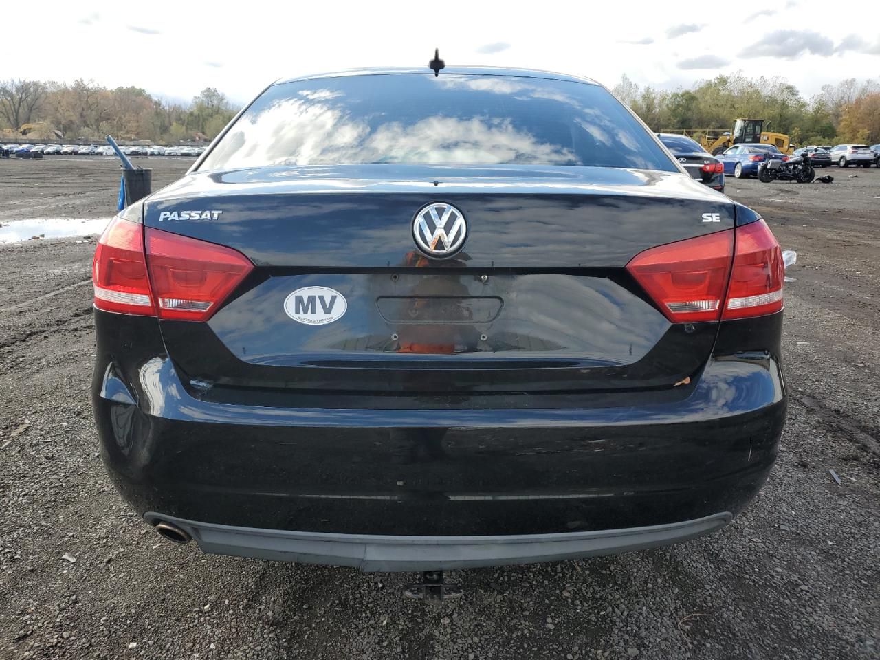 VOLKSWAGEN PASSAT SE