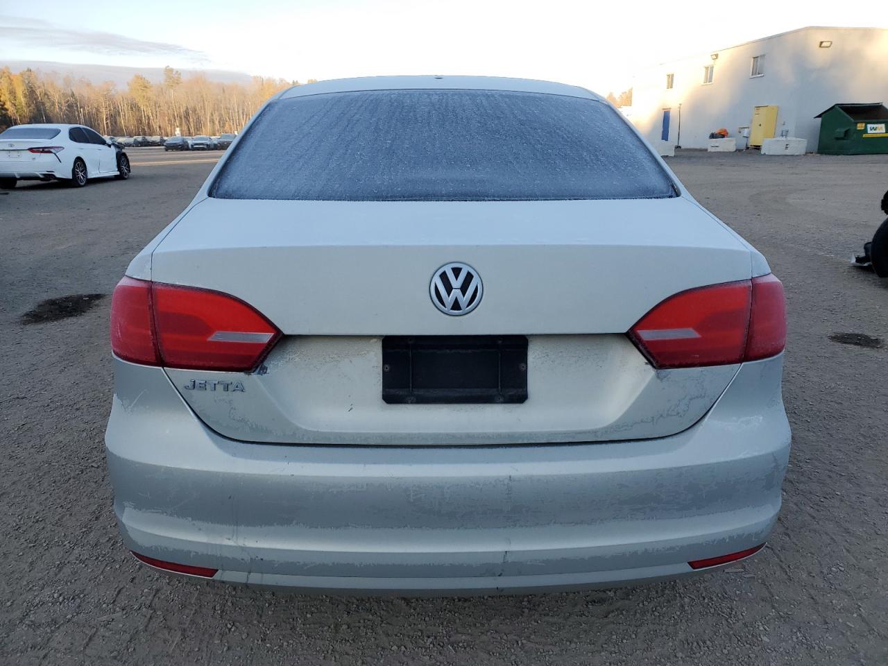 VOLKSWAGEN JETTA BASE