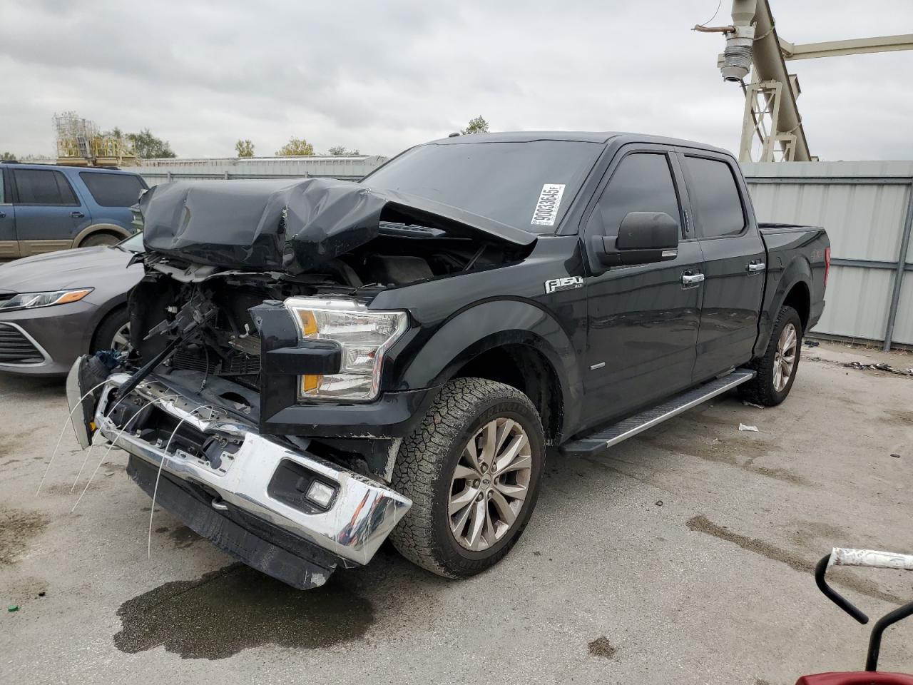 FORD F-150 SUPERCREW