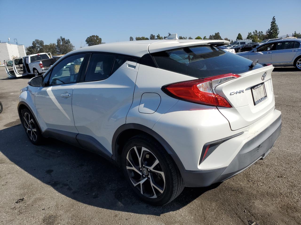 TOYOTA C-HR XLE