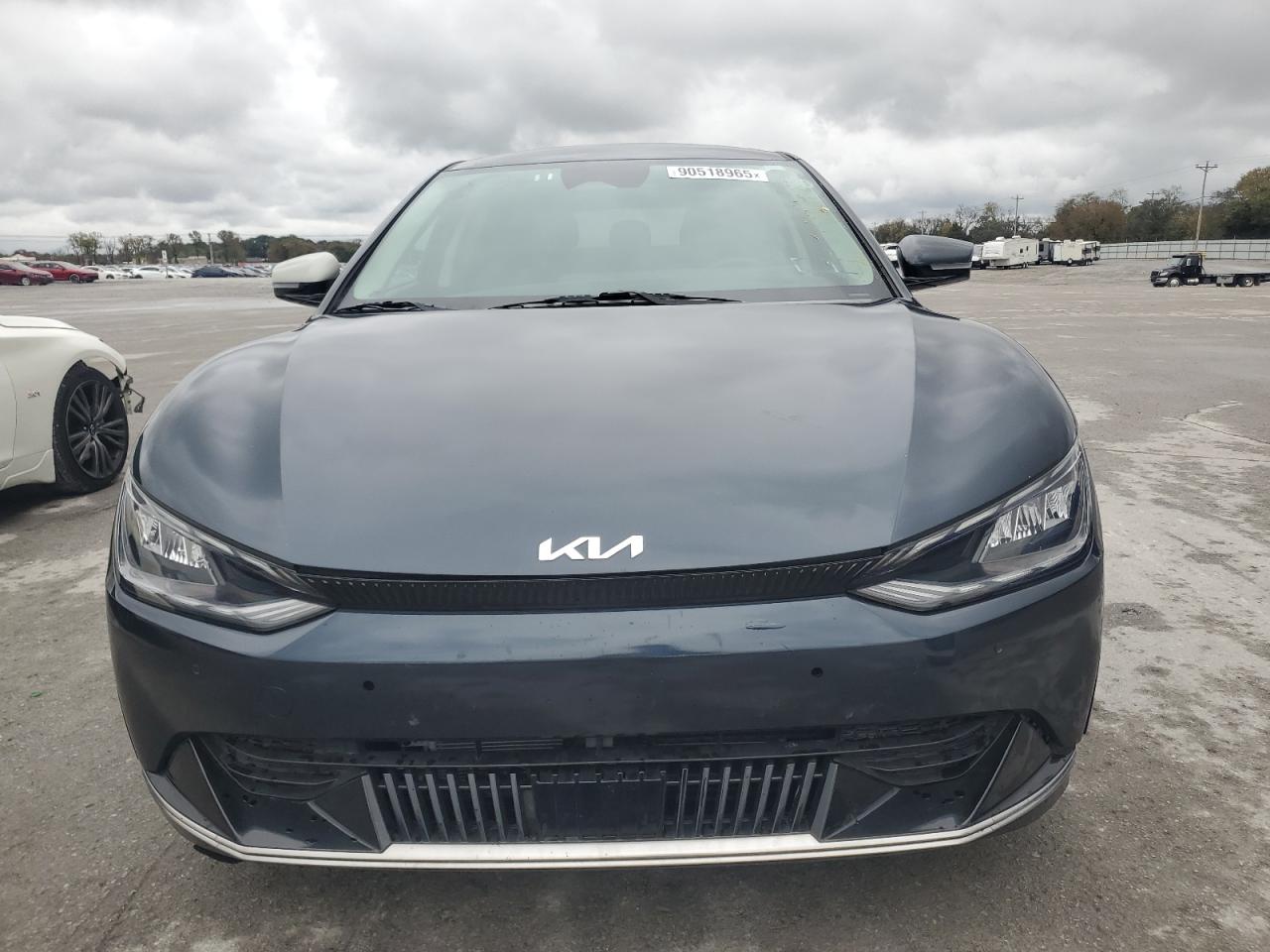 KIA EV6 LIGHT
