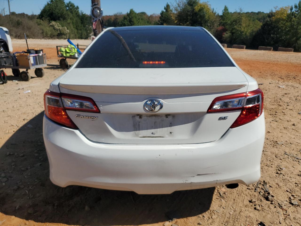 TOYOTA CAMRY BASE