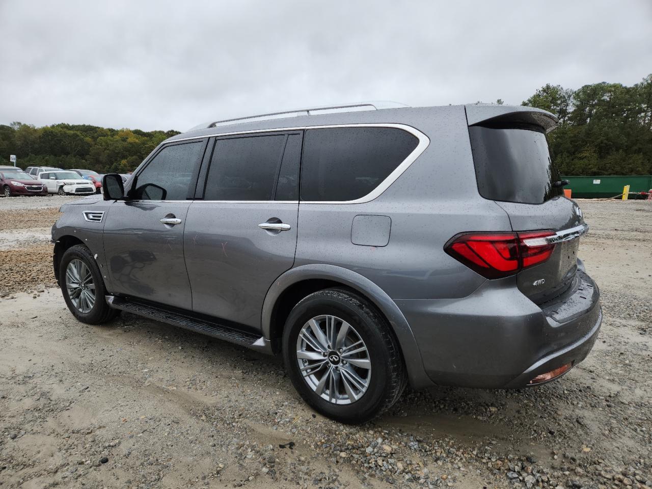 INFINITI QX80 LUXE