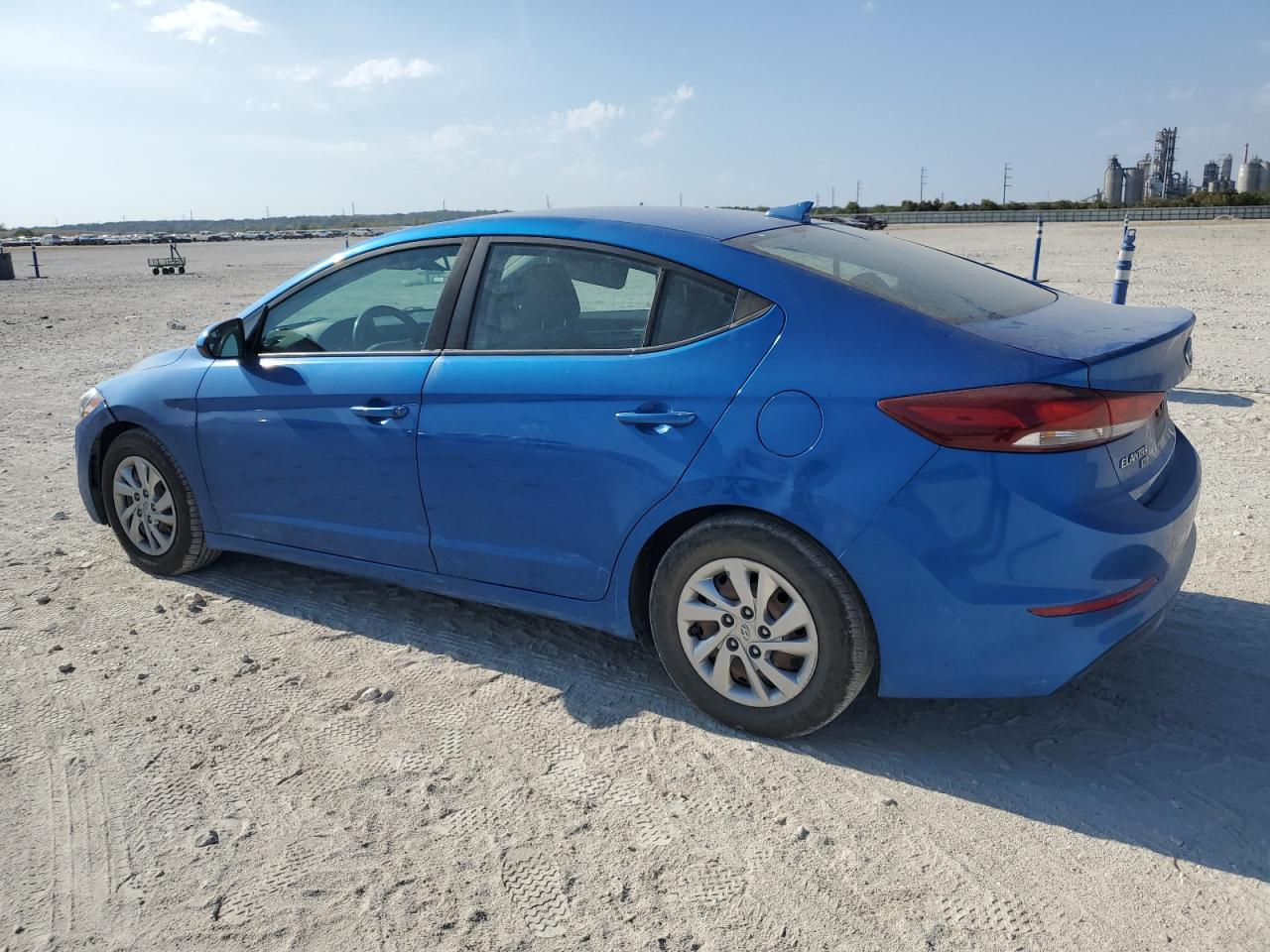 HYUNDAI ELANTRA SE