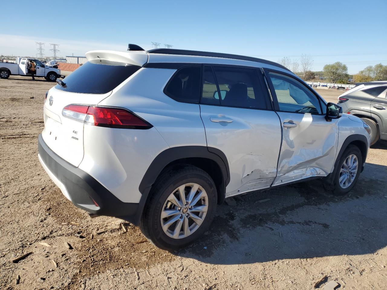 TOYOTA COROLLA CROSS LE