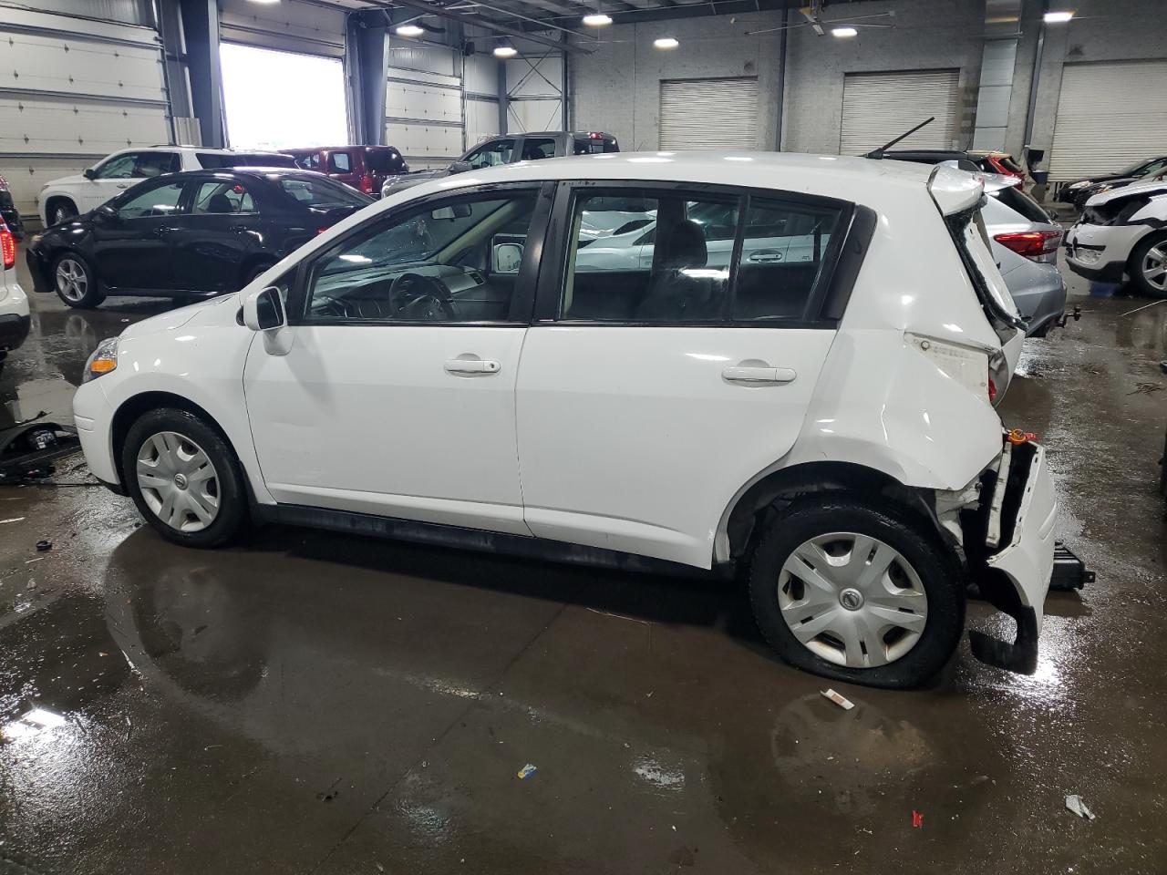 NISSAN VERSA S