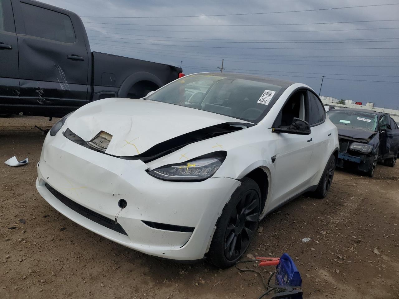 TESLA MODEL Y