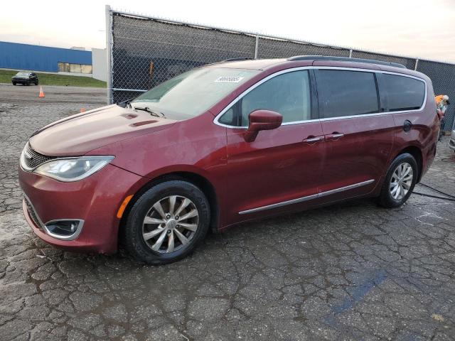 Global Auto Auctions: 2017 CHRYSLER PACIFICAPACIF TRG+ TOURNG PLS