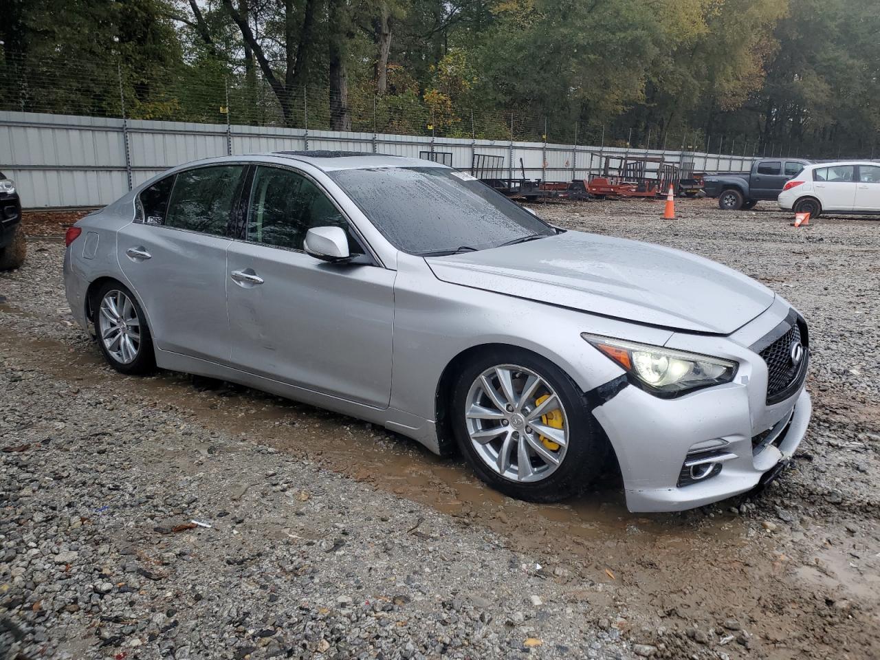 INFINITI Q50 BASE