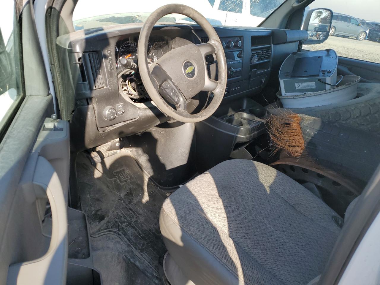 CHEVROLET EXPRESS LT