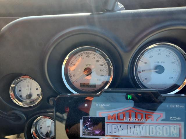 2011 HARLEY-DAVIDSON FLHX 1HD1KB416BB673703