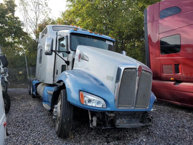 Global Auto Auctions: 2010 KENWORTH CONSTRUCTI
