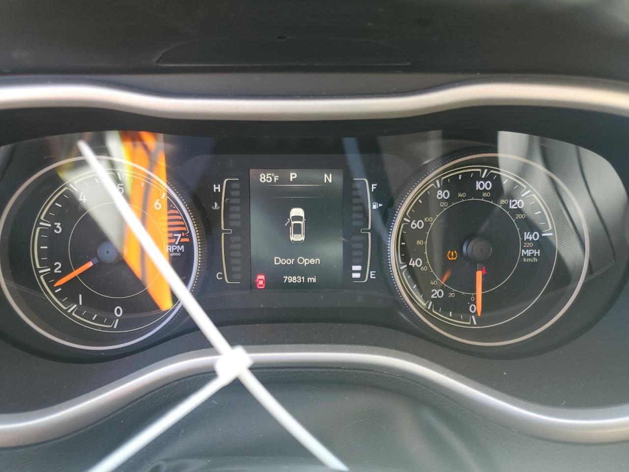 JEEP GRAND CHEROKEE LATITUDE PLUS