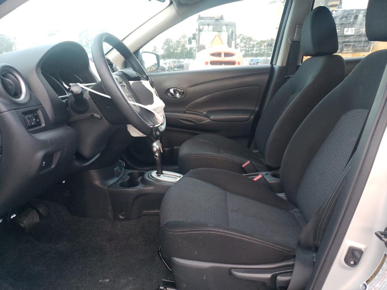 NISSAN VERSA S
