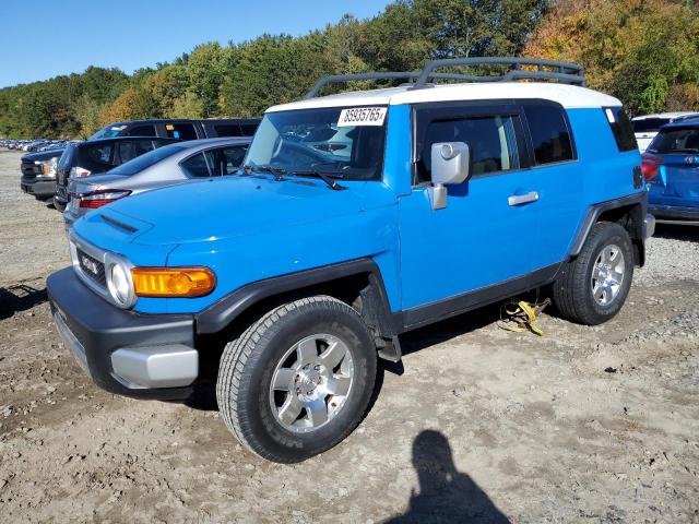 TOYOTA FJ CRUISER