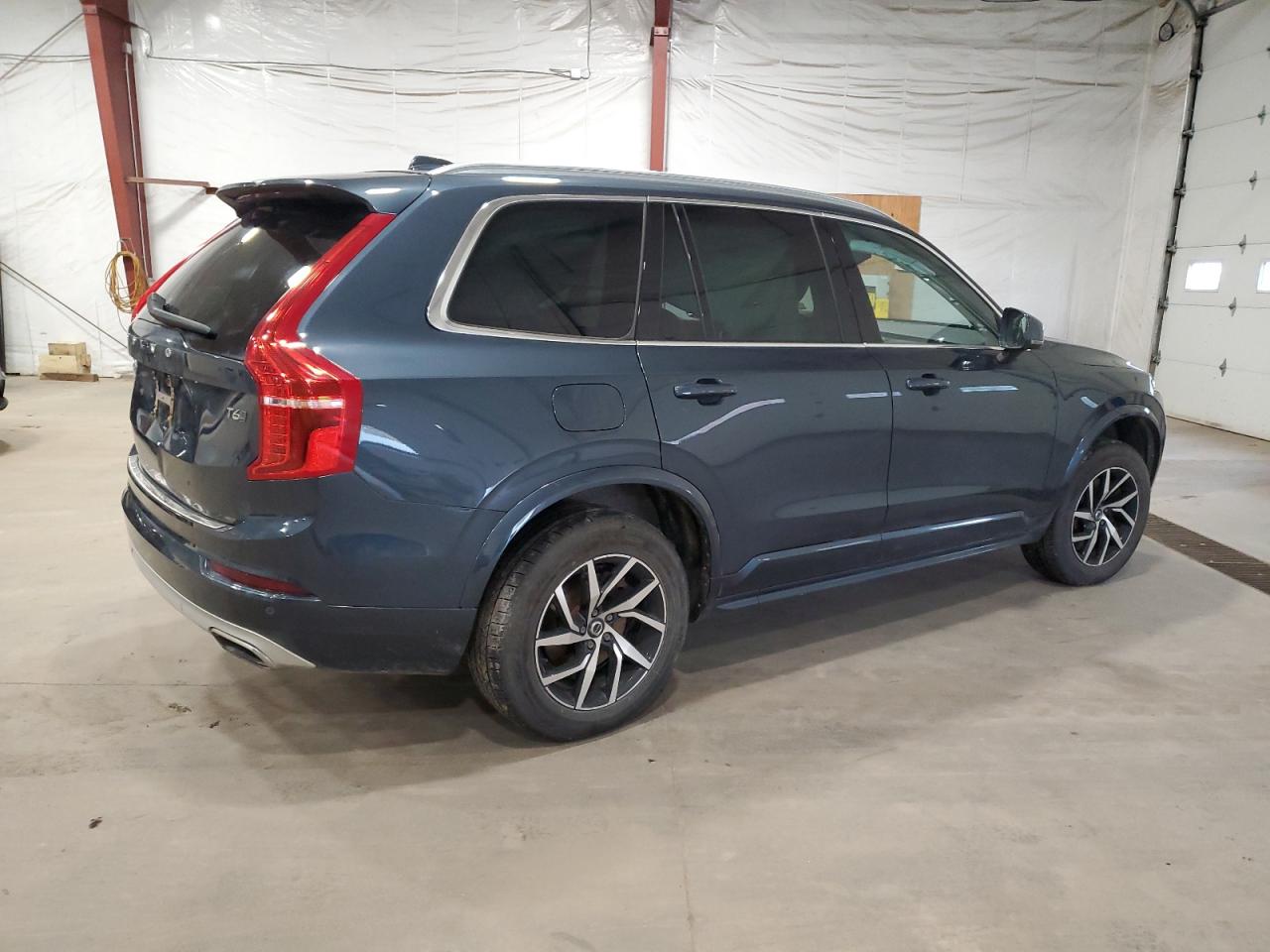 VOLVO XC90 T6 MOMENTUM