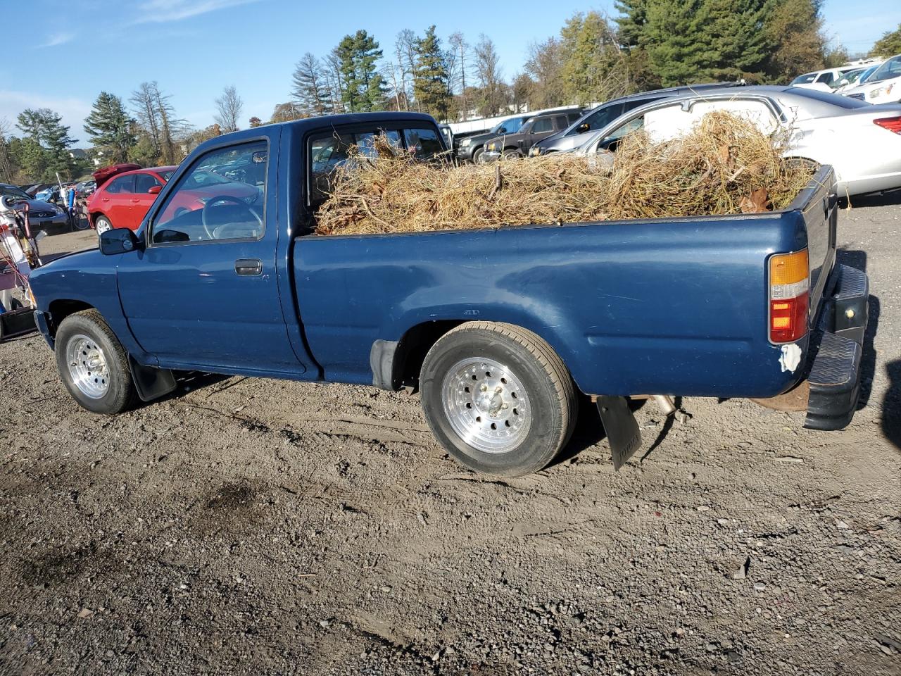 Lot #3291390156 1990 TOYOTA PICKUP 1/2