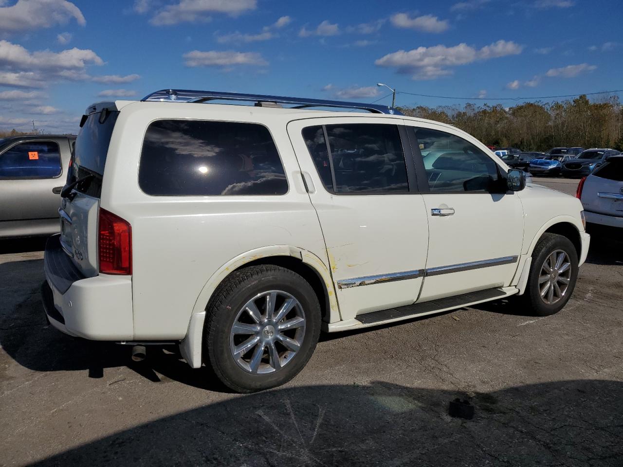 INFINITI QX56
