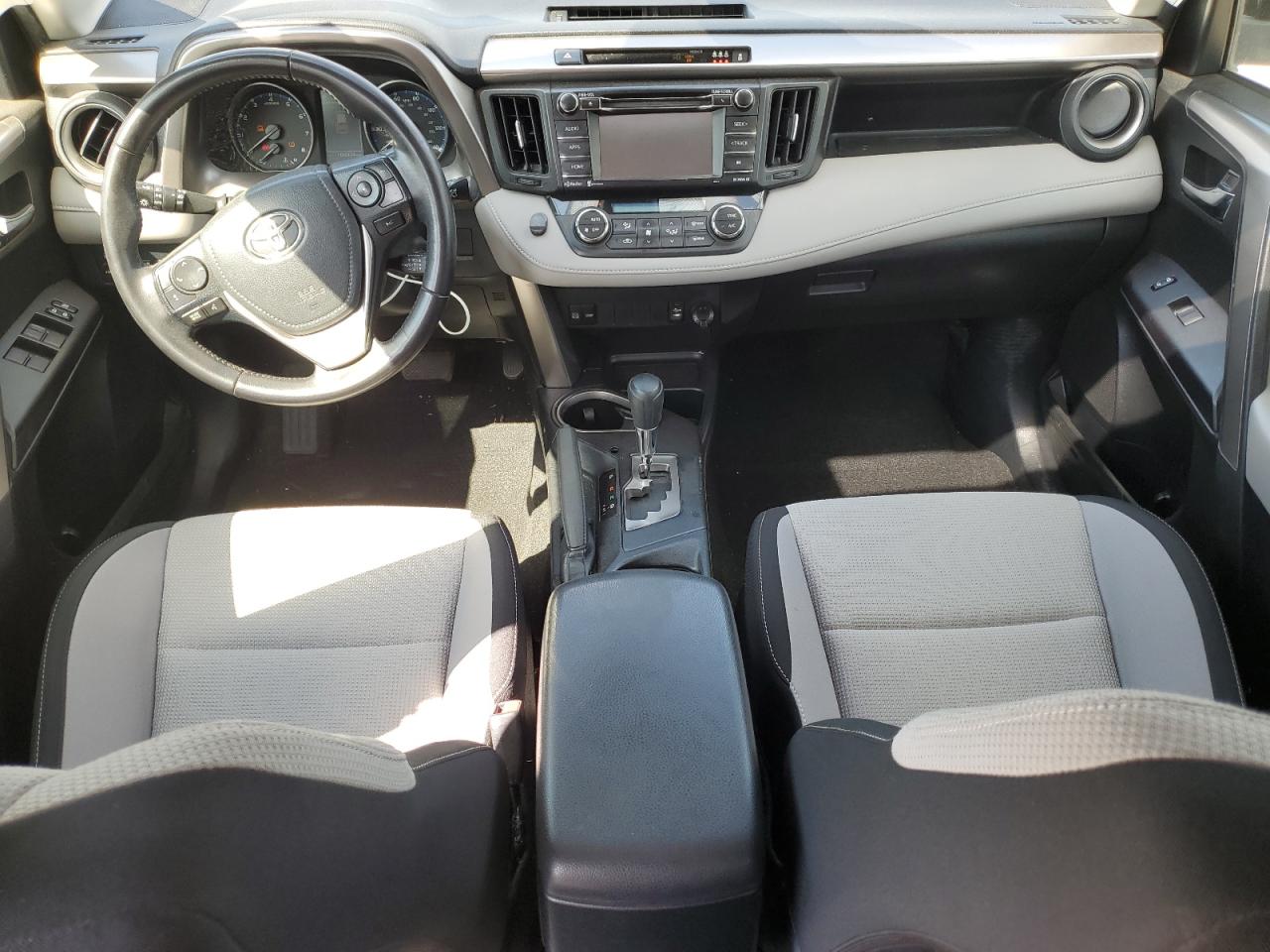 Lot #3318141376 2017 TOYOTA RAV4 XLE