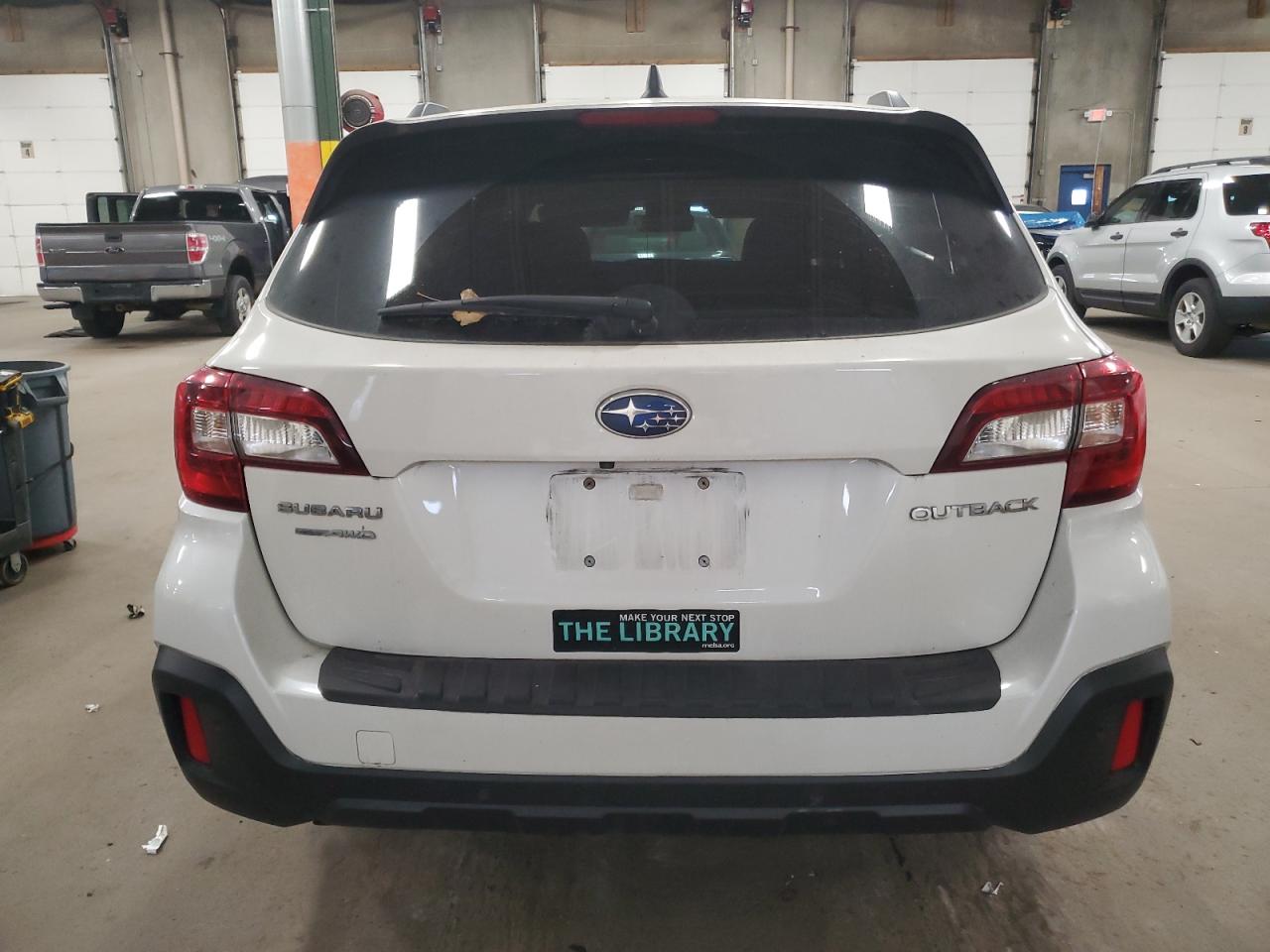 SUBARU OUTBACK TOURING