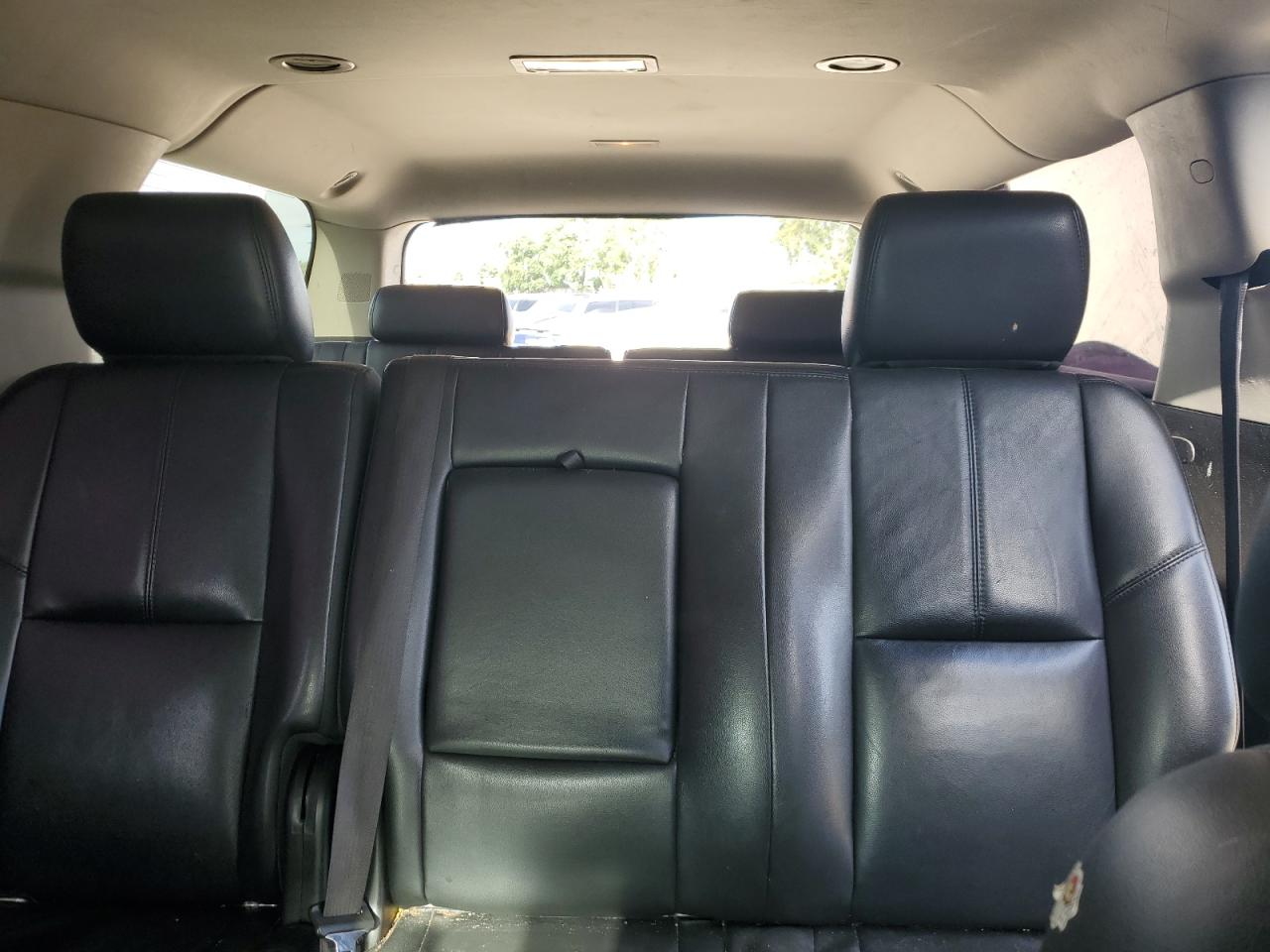 CHEVROLET SUBURBAN C1500 LT