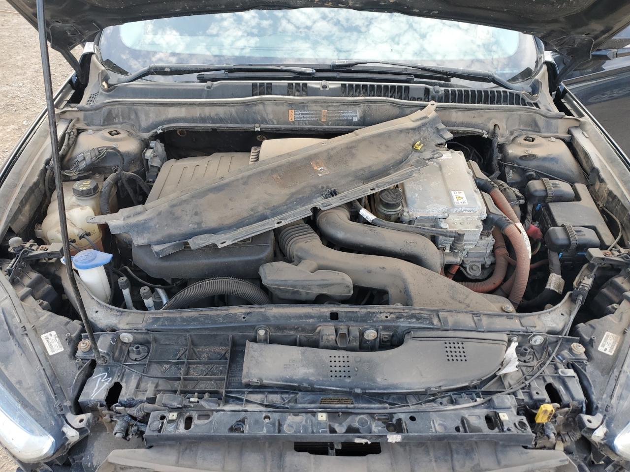 FORD FUSION SE HYBRID