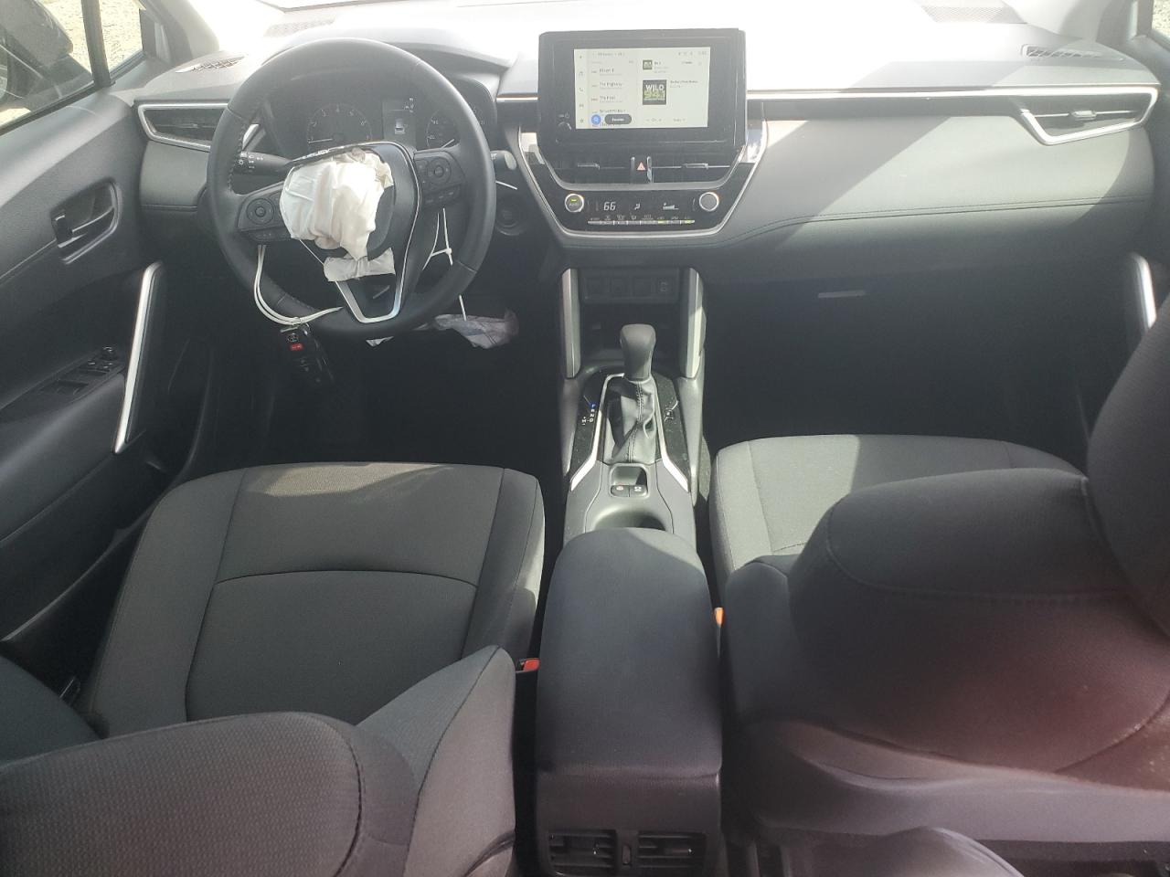 TOYOTA COROLLA CROSS LE