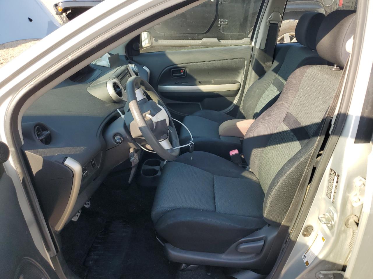 Lot #3276649523 2006 TOYOTA SCION XA