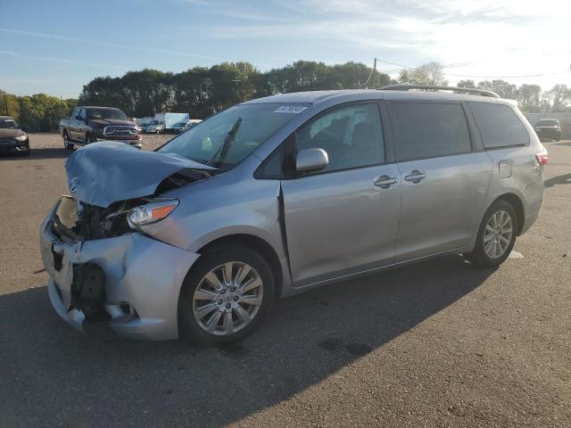 Global Auto Auctions: 2015 TOYOTA SIENNA LE